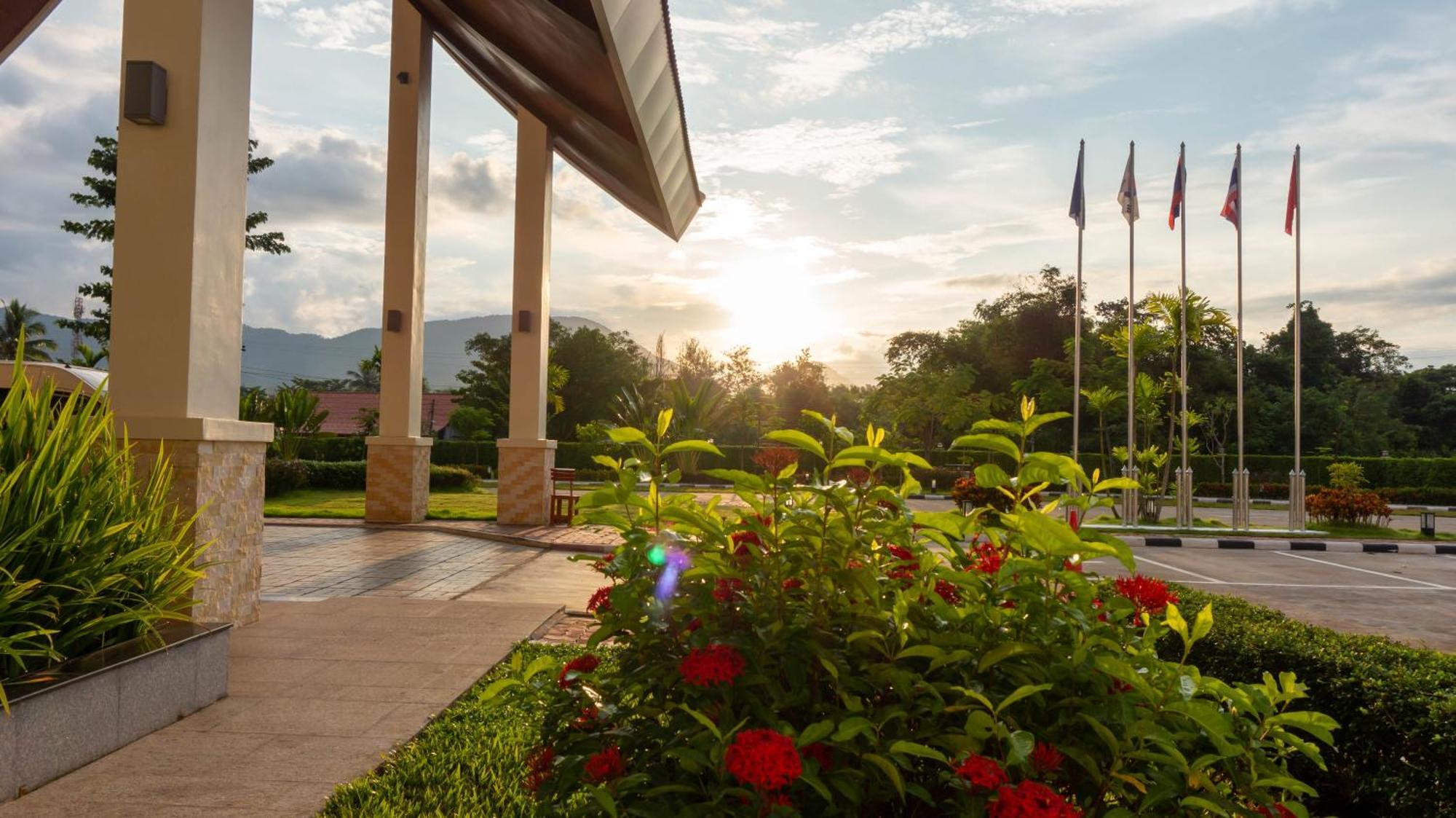 Tmark Resort Vangvieng Vang Vieng Ngoại thất bức ảnh
